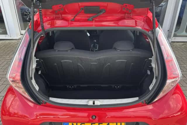 Toyota Aygo (2017) thumbnail 10