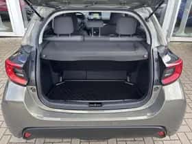 Toyota Yaris (2020) thumbnail 12