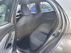 Toyota Yaris (2020) thumbnail 13