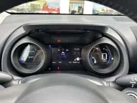 Toyota Yaris (2020) thumbnail 22