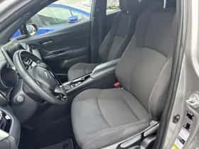 Toyota C-HR (2019) thumbnail 17