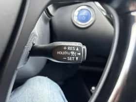 Toyota C-HR (2019) thumbnail 22