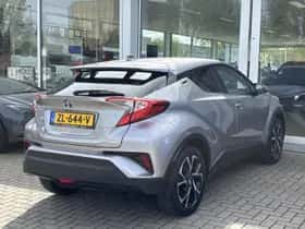 Toyota C-HR (2019) thumbnail 9