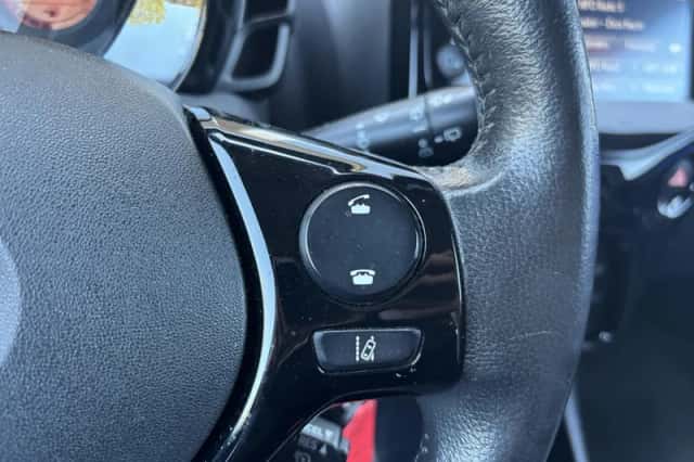 Toyota Aygo (2020) thumbnail 18