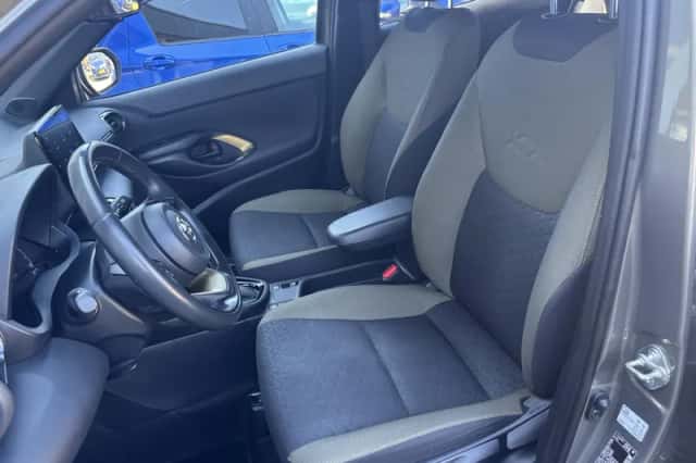 Toyota Yaris Cross (2023) thumbnail 18