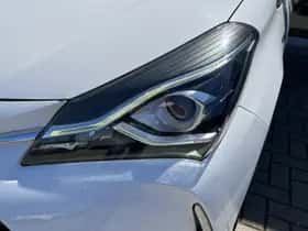 Toyota Yaris (2017) thumbnail 13