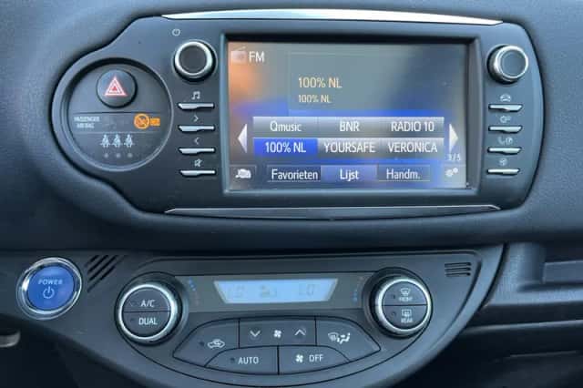 Toyota Yaris (2017) thumbnail 20