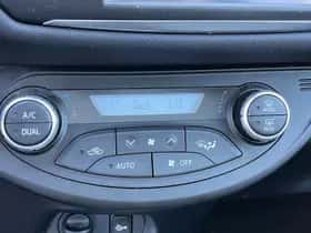 Toyota Yaris (2017) thumbnail 28