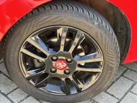 Toyota Aygo (2018) thumbnail 2