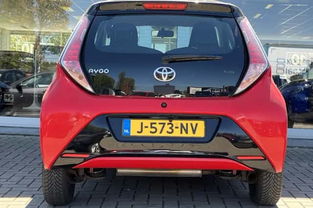 Toyota Aygo (2018) thumbnail 11