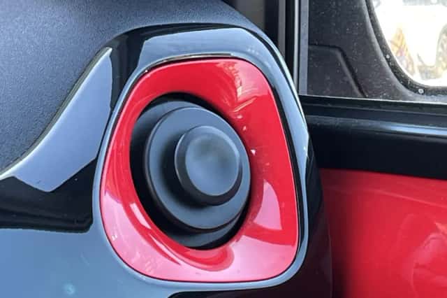Toyota Aygo (2018) thumbnail 24
