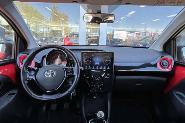 Toyota Aygo (2018) thumbnail 7