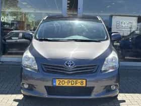 Toyota Verso (2011) thumbnail 4