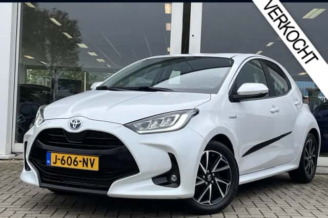 Toyota Yaris (2020) thumbnail 1