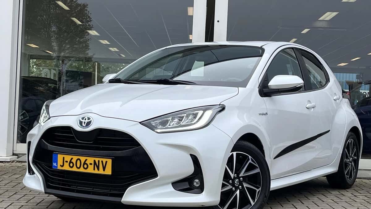 Toyota Yaris (2020) — foto 1