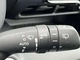 Toyota Yaris (2020) thumbnail 15