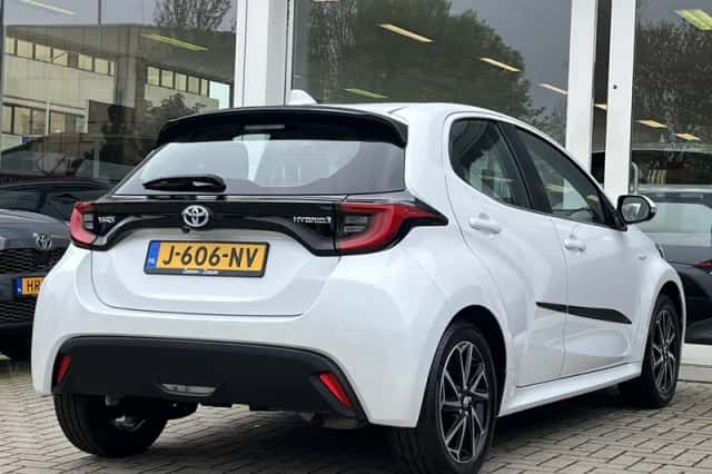 Toyota Yaris (2020) thumbnail 16