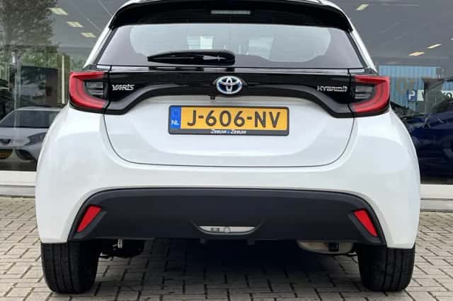 Toyota Yaris (2020) thumbnail 17