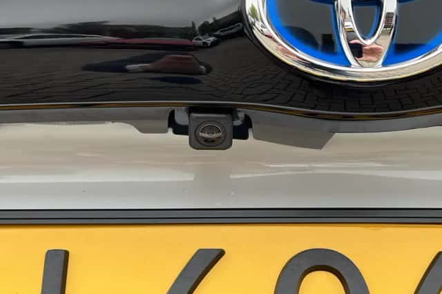 Toyota Yaris (2020) thumbnail 19