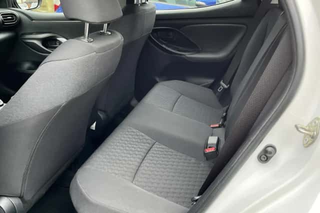 Toyota Yaris (2020) thumbnail 22