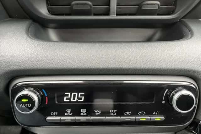 Toyota Yaris (2020) thumbnail 28