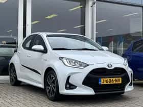 Toyota Yaris (2020) thumbnail 4