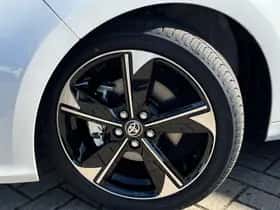 Toyota Yaris (2026) thumbnail 2