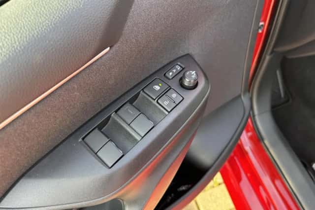 Toyota Yaris (2026) thumbnail 17