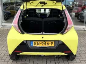 Toyota Aygo (2016) thumbnail 13