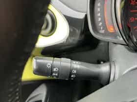 Toyota Aygo (2016) thumbnail 25
