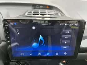 Toyota Aygo (2016) thumbnail 28