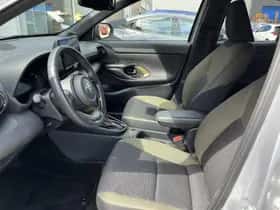 Toyota Yaris Cross (2024) thumbnail 13