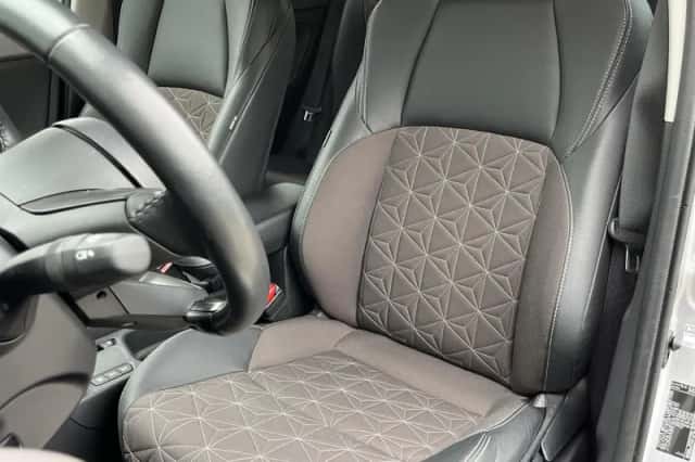 Toyota Yaris Cross (2022) thumbnail 17