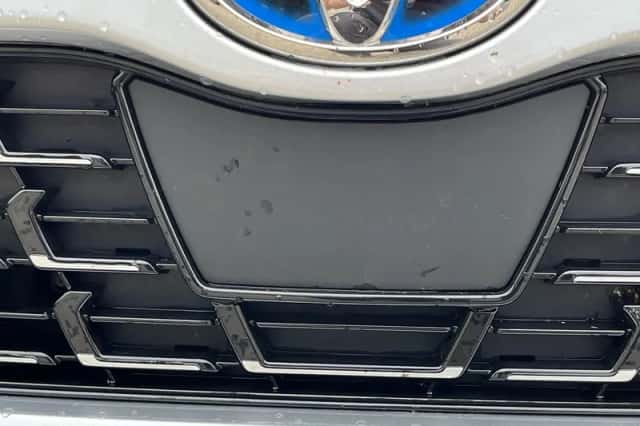 Toyota Yaris Cross (2022) thumbnail 3
