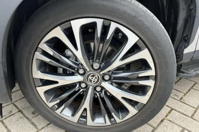 Toyota Yaris Cross (2022) thumbnail 4