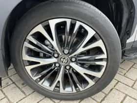 Toyota Yaris Cross (2022) thumbnail 4