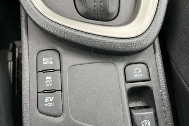 Toyota Yaris Cross (2022) thumbnail 35