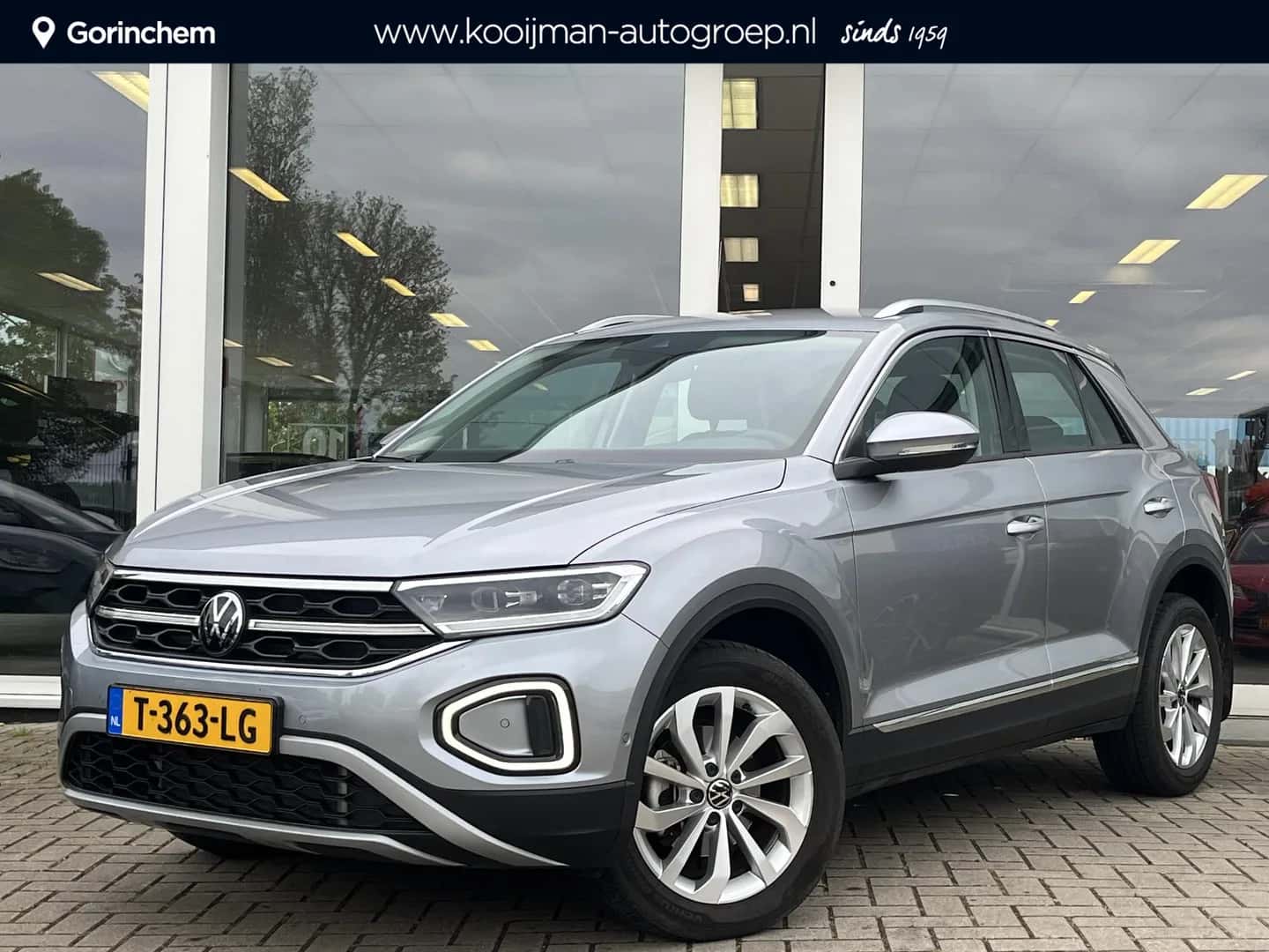 Volkswagen T-Roc (2023) — foto 1