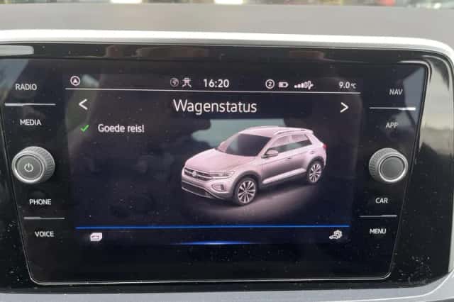 Volkswagen T-Roc (2023) thumbnail 28