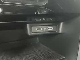 Volkswagen T-Roc (2023) thumbnail 30