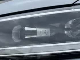 Volkswagen T-Roc (2023) thumbnail 5