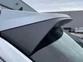 Volkswagen T-Roc (2023) thumbnail 9