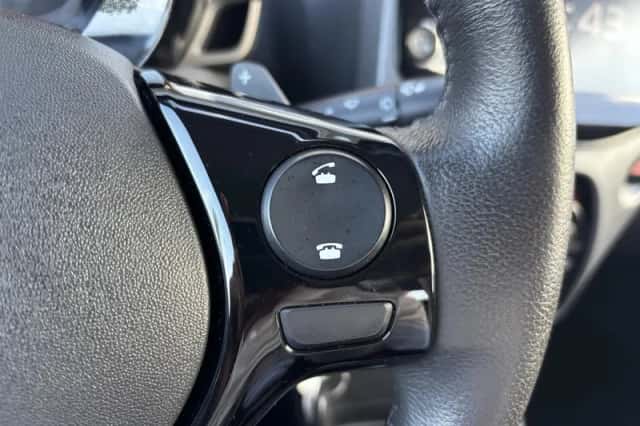 Toyota Aygo (2018) thumbnail 18