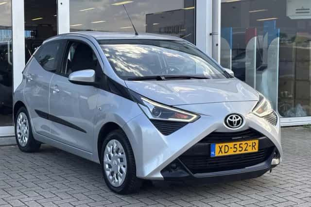 Toyota Aygo (2018) thumbnail 5