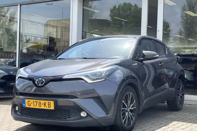 Toyota C-HR (2019) thumbnail 6