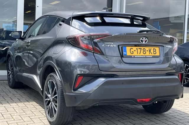 Toyota C-HR (2019) thumbnail 10