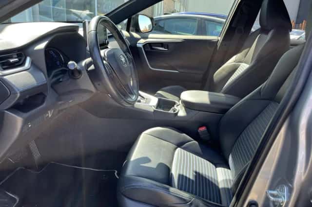 Toyota RAV4 (2019) thumbnail 19