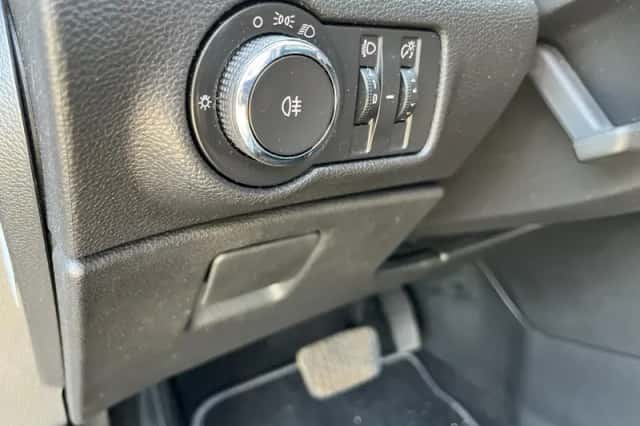 Opel Astra (2015) thumbnail 14