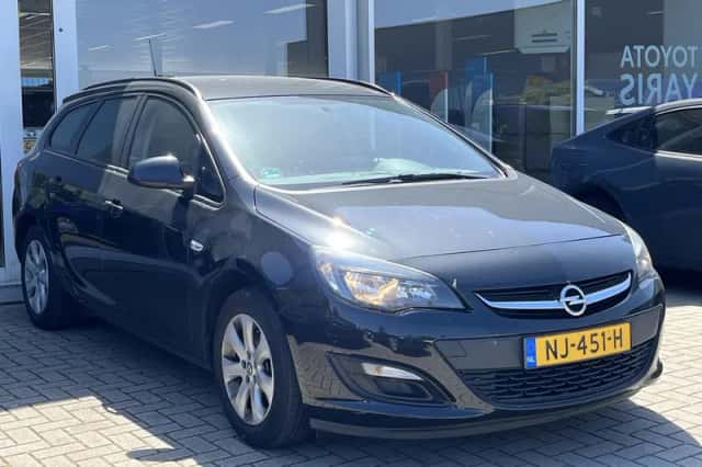 Opel Astra (2015) thumbnail 4