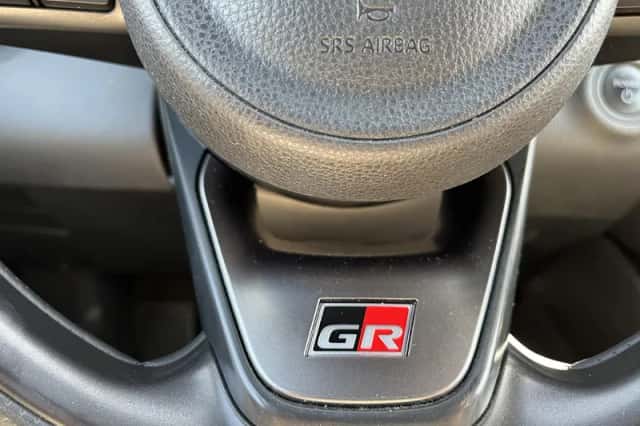 Toyota Yaris (2024) thumbnail 25